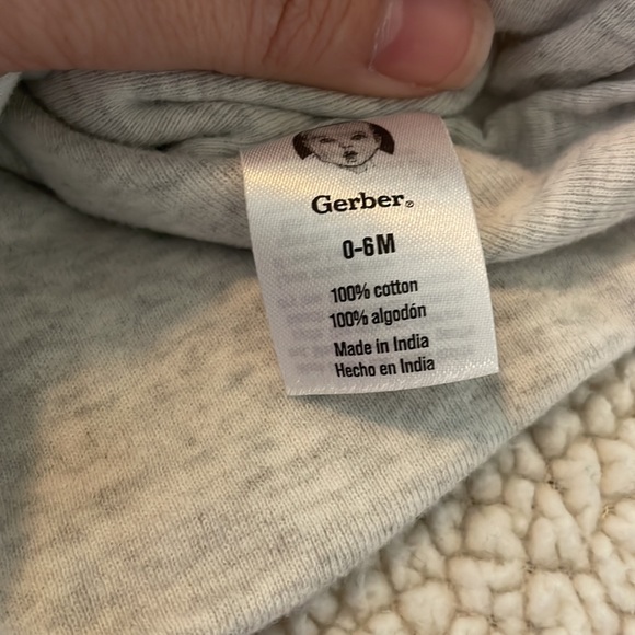 Newborn Boy Outfit - Picture 3 of 7